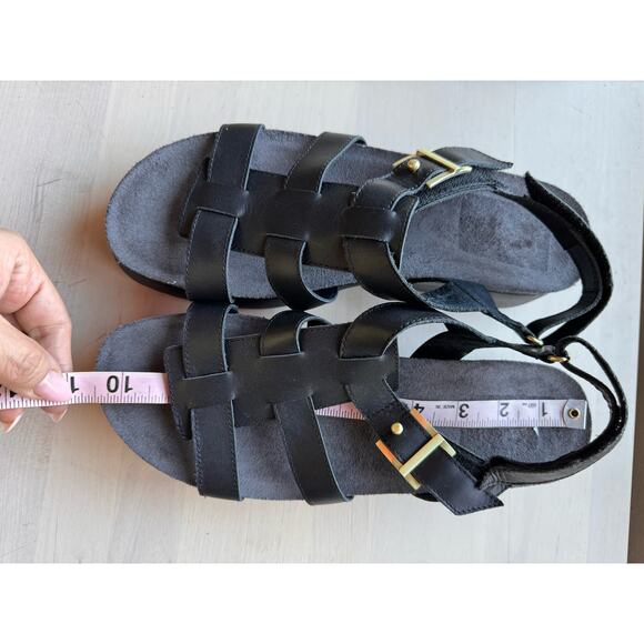 MUNRO the Flynn black fisherman style on a platform size 10.5 - Picture 3 of 9